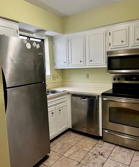 2135 Acklen Ave #3 — Photo 10