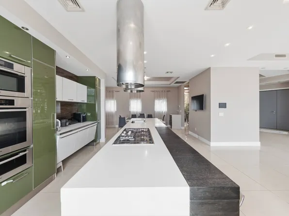 186 Flagg Place image 12 of 45