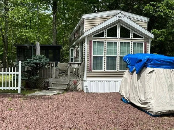 J5-167 Fairground Way #J5-167, Gouldsboro, PA 18424