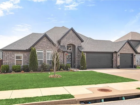 120 Bequette Ln, Centerton, AR 72719