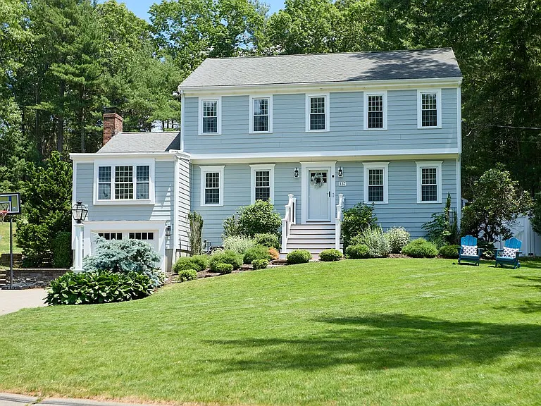 137 Peterson Path — Photo 1