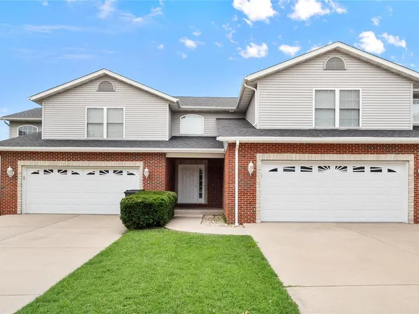 100 Osterhage Dr APT B, Waterloo, IL 62298