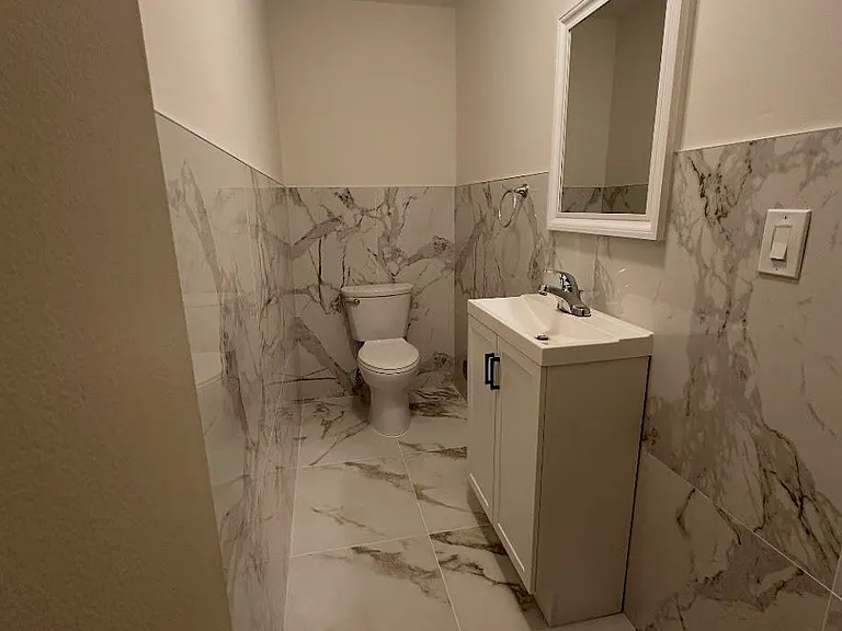 5-3 Portland Ct #3 — Photo 8