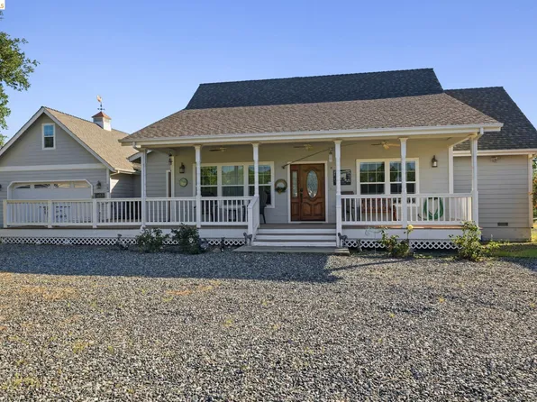 1970 Navarro St, La Grange, CA 95329