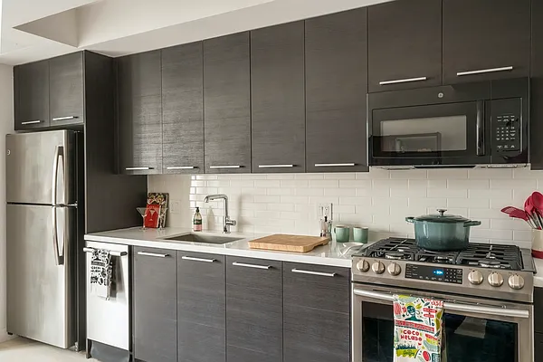 Rented by Lisa Management | media 11