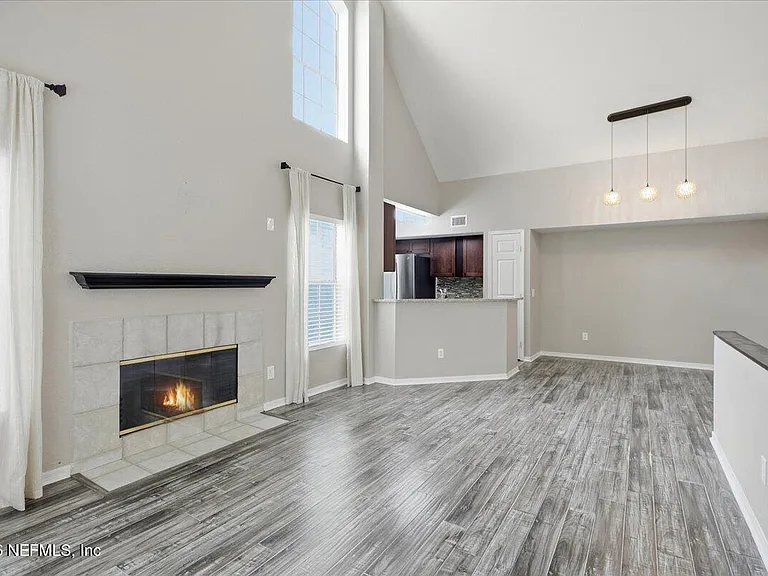 13700 Richmond Park Dr N #408 — Photo 4