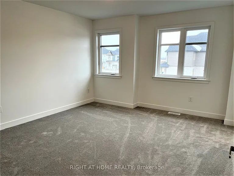 902 Duxbury Ln — Photo 21