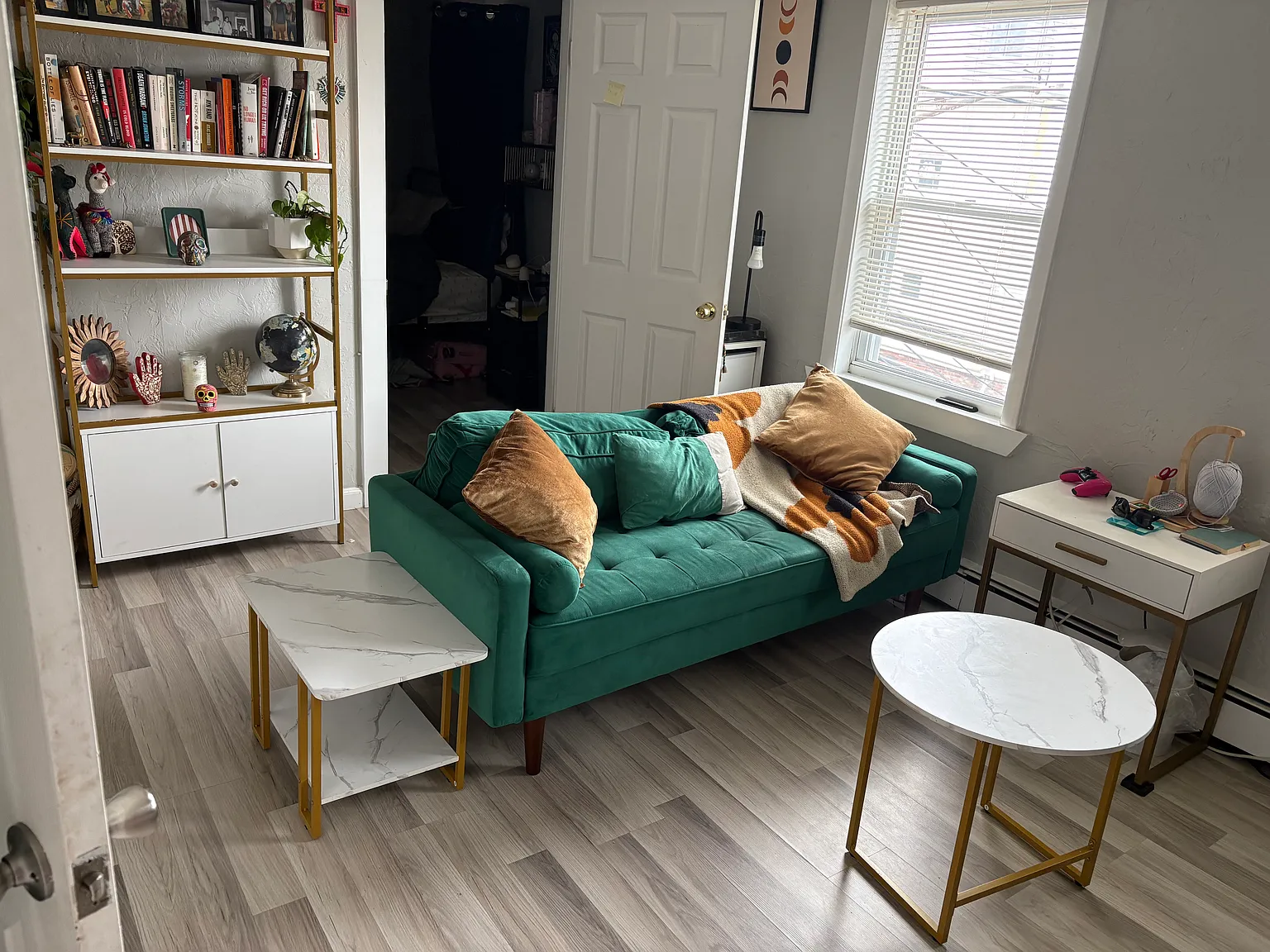 2 bed, 700 sqft, $2,600 — Photo 3
