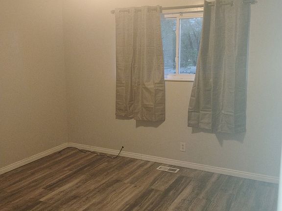 4th image of 2554 S Redwood Rd