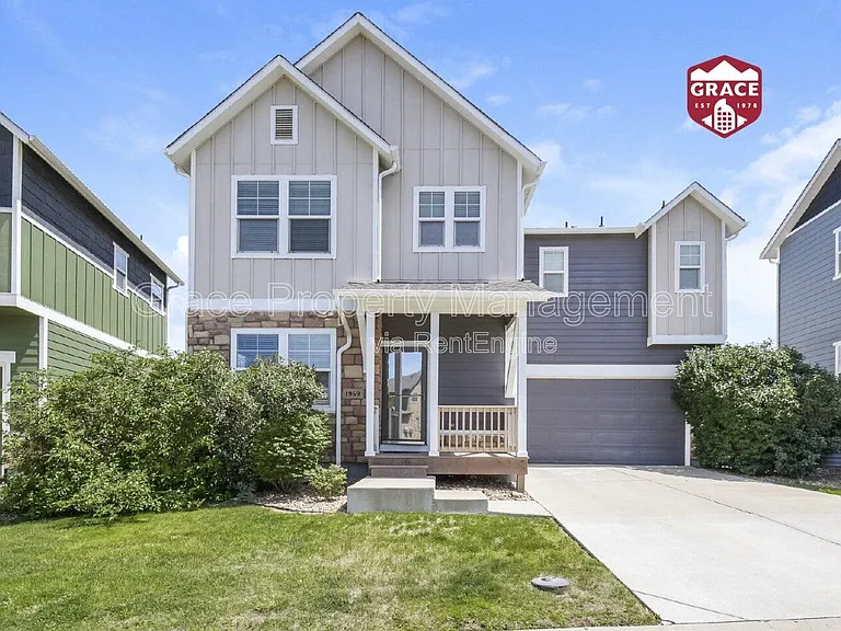 1969 Fairway Pointe Dr — Photo 1