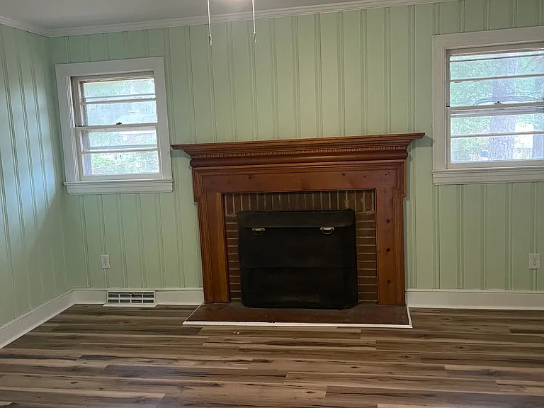 321 N Glendale Dr — Photo 12