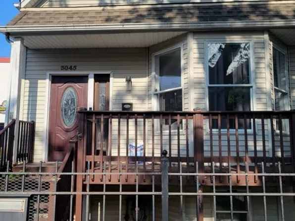 (undisclosed Address), Chicago, IL 60618