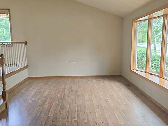 5th image of 8543 Carriage Ln