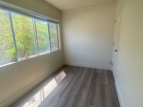 3rd image of 400 Ferrini Rd #1