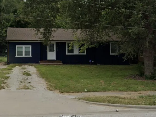 5205 Longview Rd, Kansas City, MO 64137