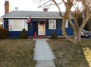 6 Woodridge Rd, Worcester, MA 01606