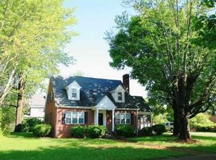 106 Chestnut Ave, Stuart, VA 24171
