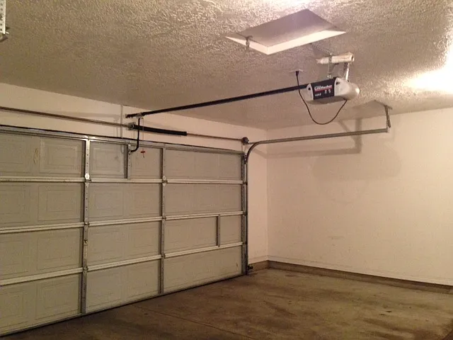 1042 N 200 W #4 — Photo 3