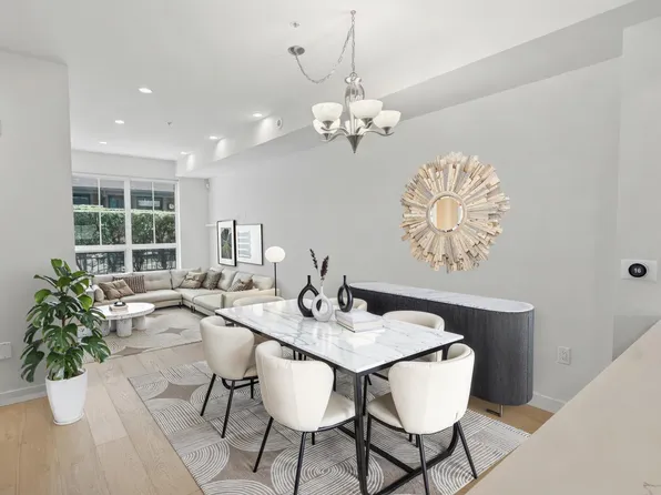 7891 Oak St, Vancouver, BC V6P 3Z2