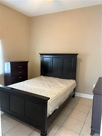 1 bed, 1.0 bath, 500 sqft, $1,000 — Photo 4