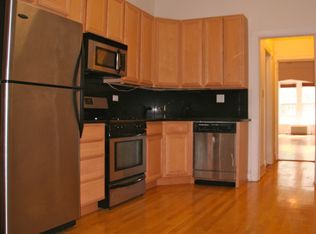 856 W Roscoe St #1, Chicago, IL 60657