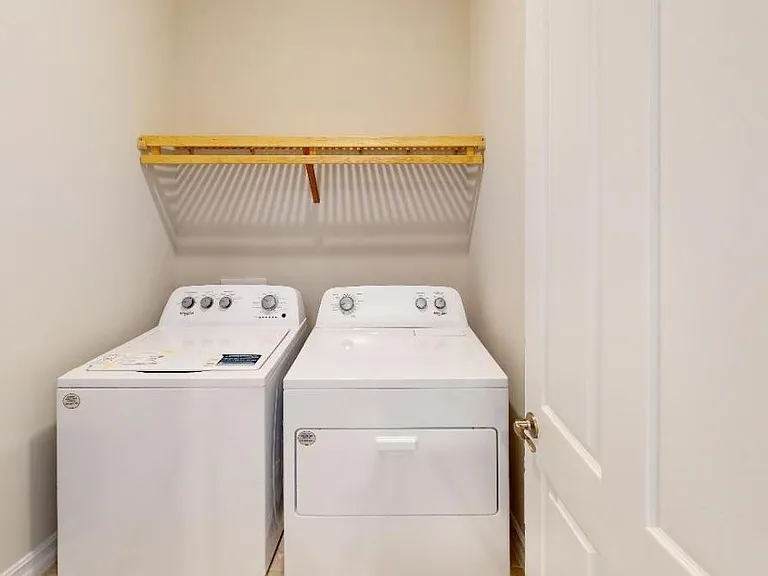 127 Ibiza Loop — Photo 12