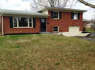 10502 Torrington Rd, Louisville, KY 40272