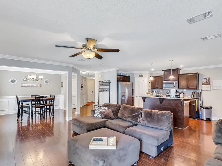 203 Grandview Dr #1 — Photo 7