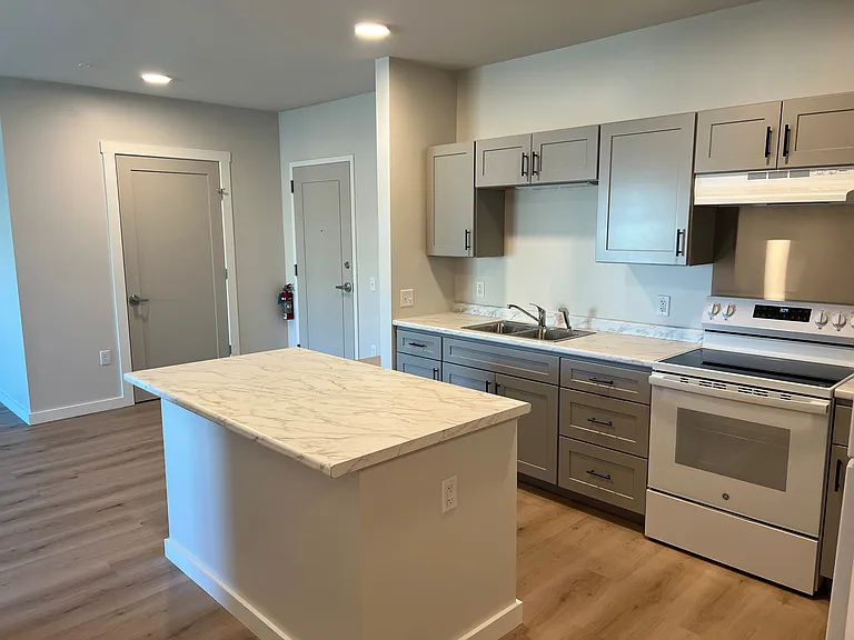 Fox Run Apartments — Photo 18