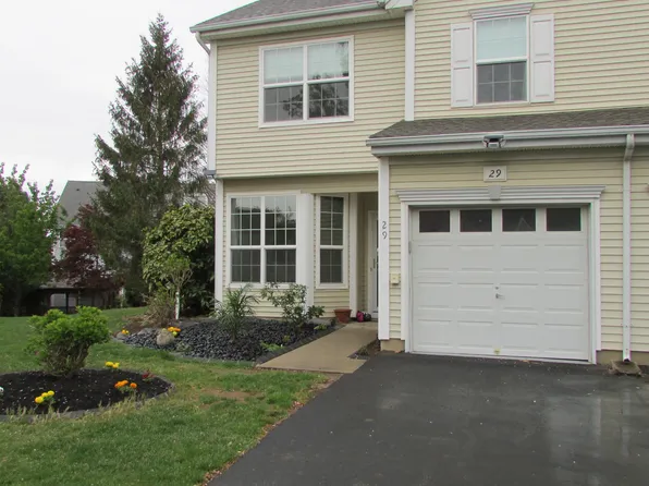 29 Tall Oaks Ct #2901, Parlin, NJ 08859