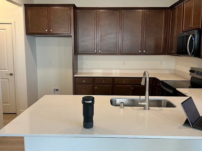 527 Twilight Pl — Photo 6