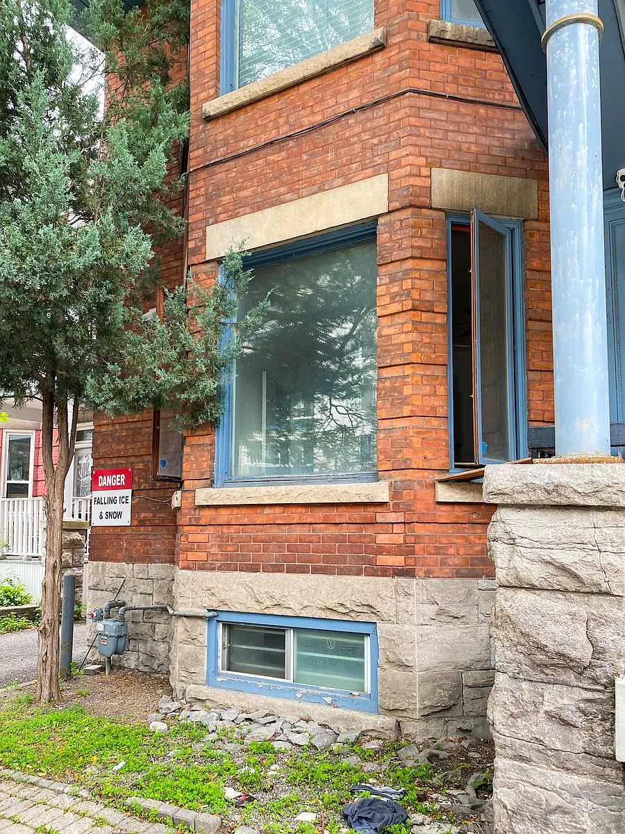 Building Photo - 301 Wilbrod St #7