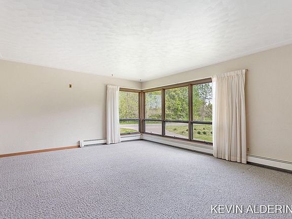 5th image of 1159 36th Ave