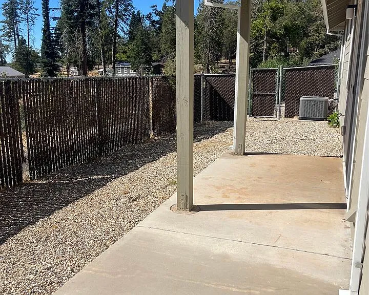 5869 Copeland Rd — Photo 15