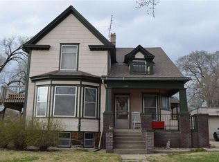1003 6th St, Fairbury, NE 68352