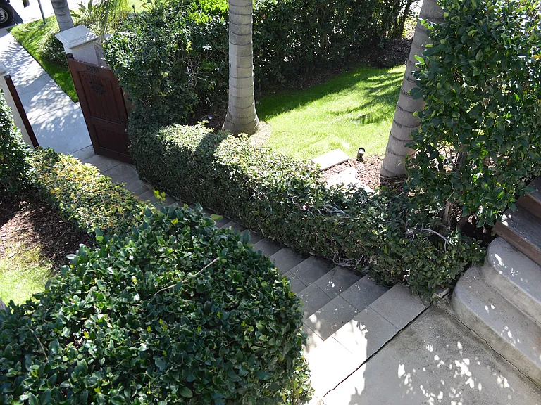1203 S Rimpau Blvd — Photo 97