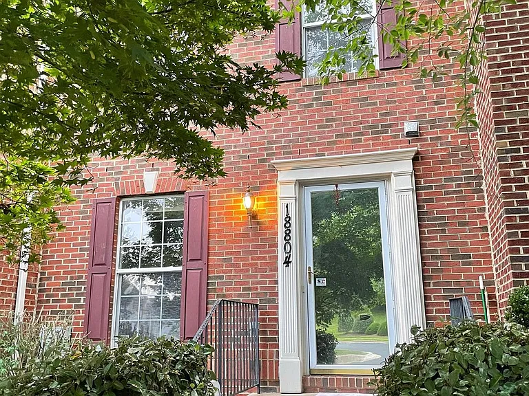 18804 Broken Oak Rd — Photo 1