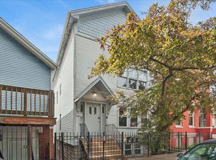 1645 W Beach Ave #G, Chicago, IL 60622