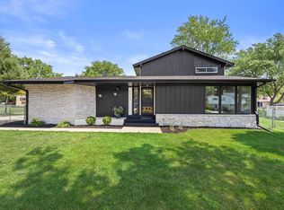 4925 Sutton Ln, Greendale, WI 53129