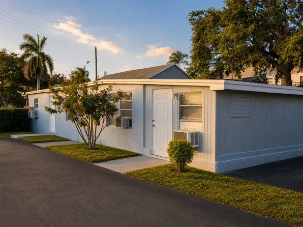 307 W Dixie Hwy, Dania, FL
