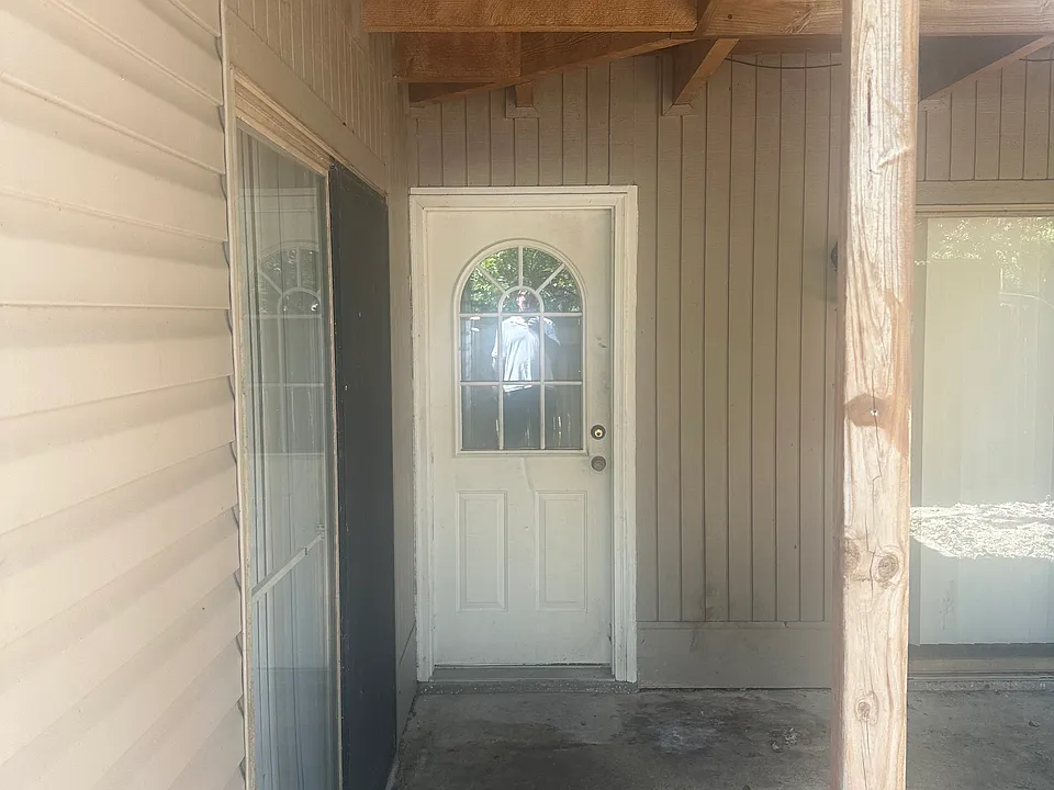 800 Fox Run Ave #4