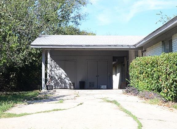 2nd image of 6400 Vioitha Dr #B
