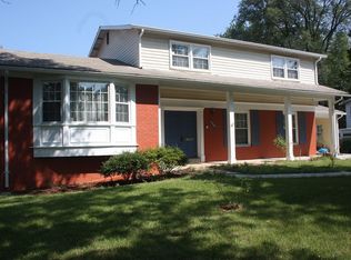 11308 Gainsborough Rd, Potomac, MD 20854
