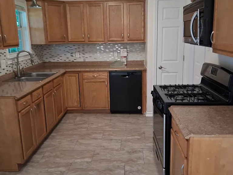 1414 Alta Mira Dr — Photo 29