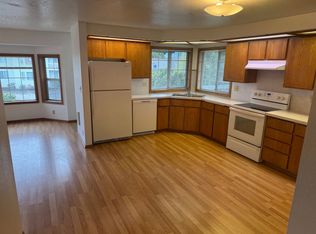 1201 R St #8, Springfield, OR 97477
