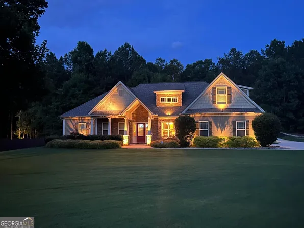 254 Magnolia Place Dr, Senoia, GA 30276