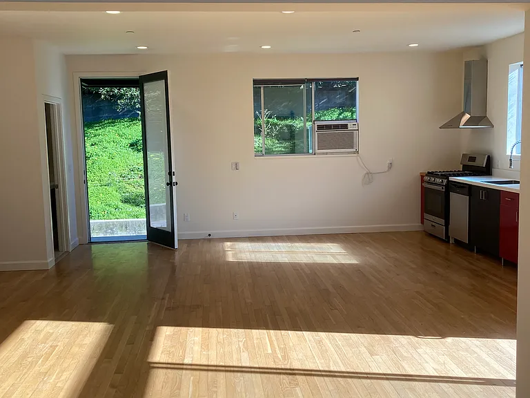 15 Granlee Rd — Photo 4