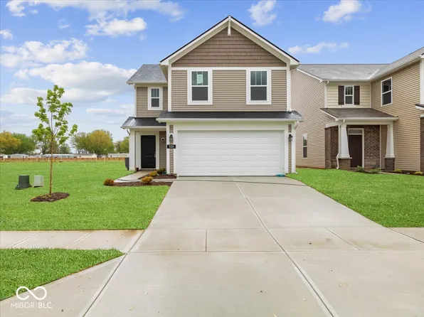 558 Plowman Dr, Shelbyville, IN 46176