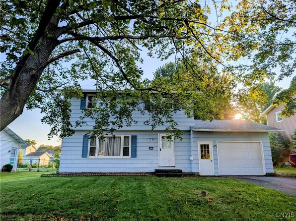 4839 Juneway Dr S, Liverpool, NY 13088