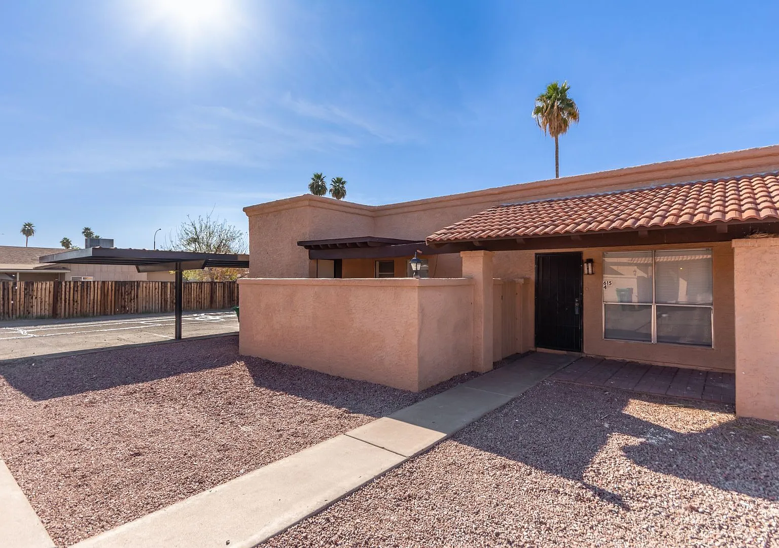 615 N Arrowhead Dr — Photo 4